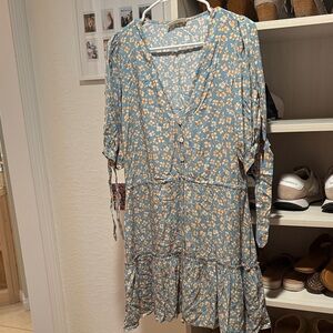 Kivari Light Blue Floral Tie-Sleeve Midi Dress
